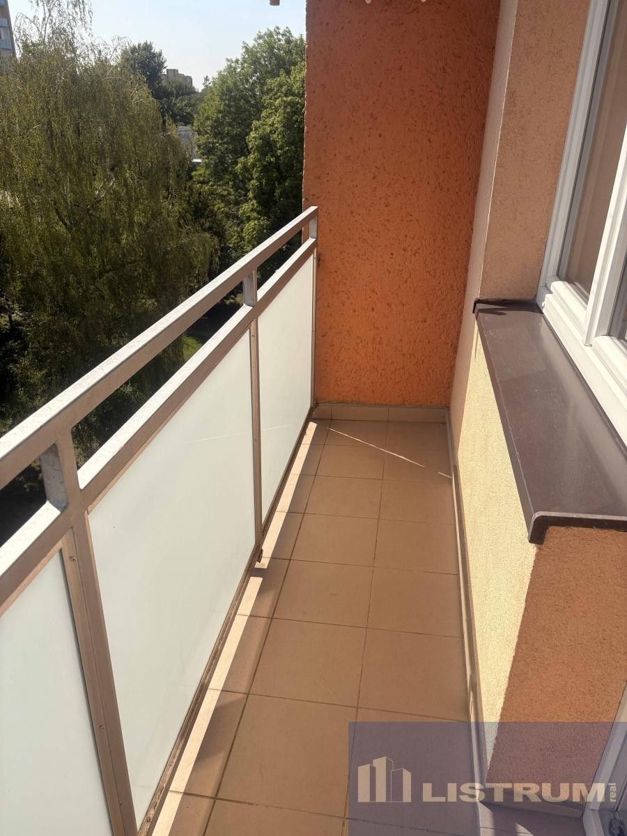 Pronájem bytu 3+1 66 m² - foto 8