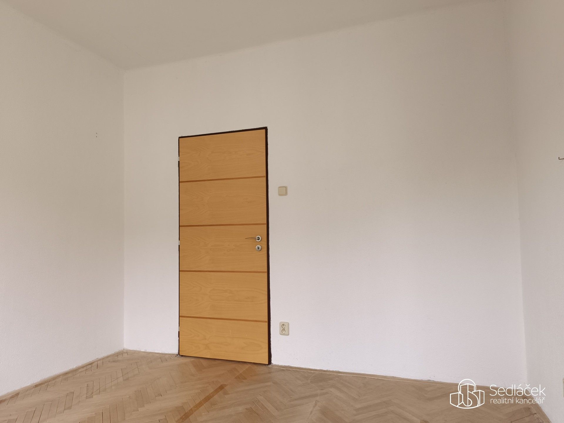 Pronájem bytu 2+1 53 m² - foto 8