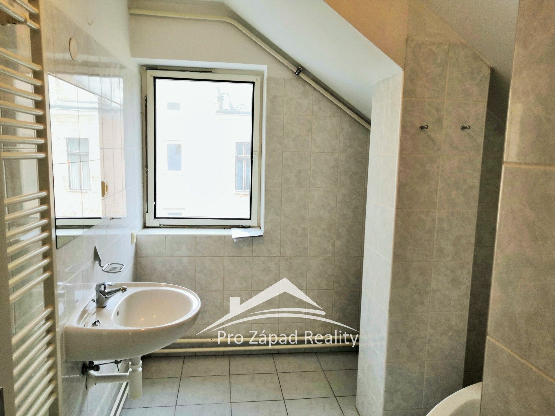 Pronájem bytu 2+1 67 m² - foto 5
