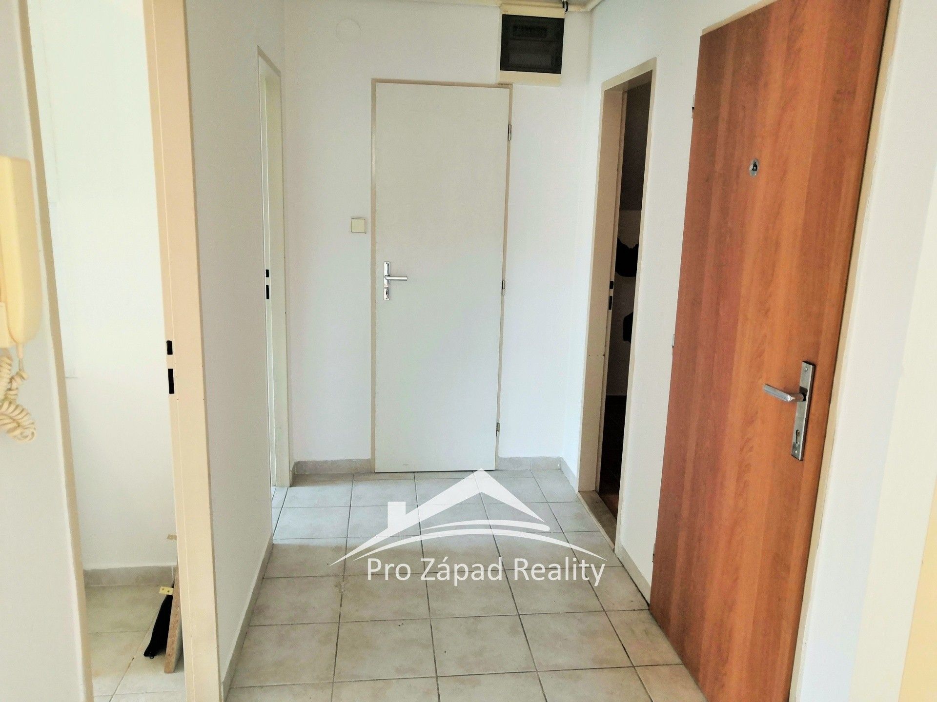 Pronájem bytu 2+1 67 m² - foto 11