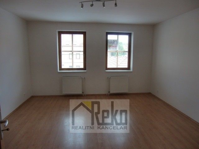 Pronájem bytu 4+1 112 m² - foto 4
