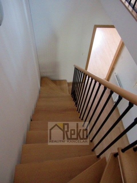 Pronájem bytu 4+1 112 m² - foto 6