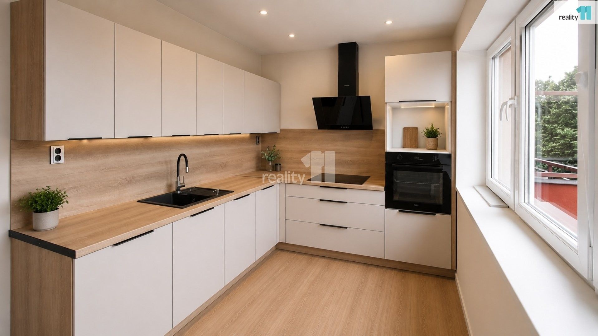 Prodej bytu 2+1 59 m² - foto 1