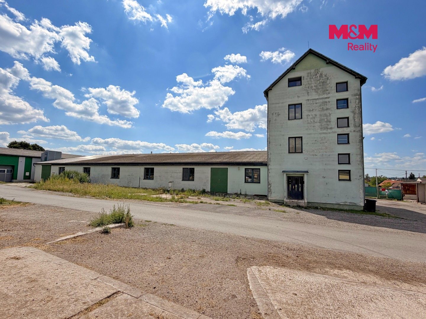 Prodej komerčního prostoru 851 m² - foto 2