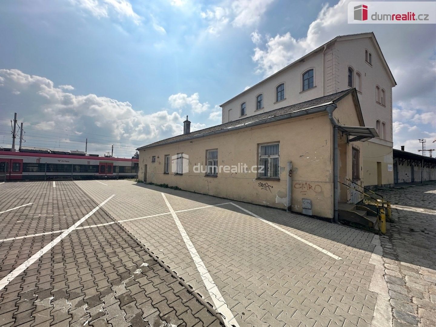 Pronájem komerčního prostoru 120 m² - foto 1