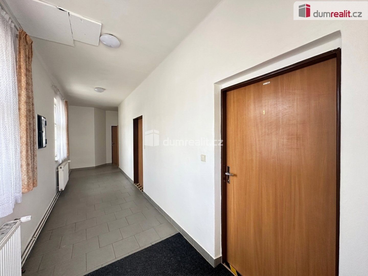 Pronájem komerčního prostoru 120 m² - foto 2