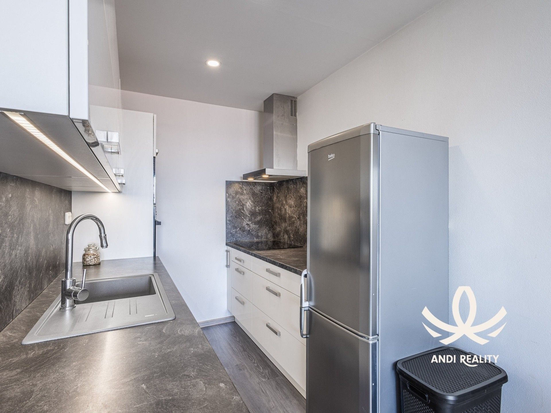 Pronájem bytu 2+kk 44 m² - foto 5