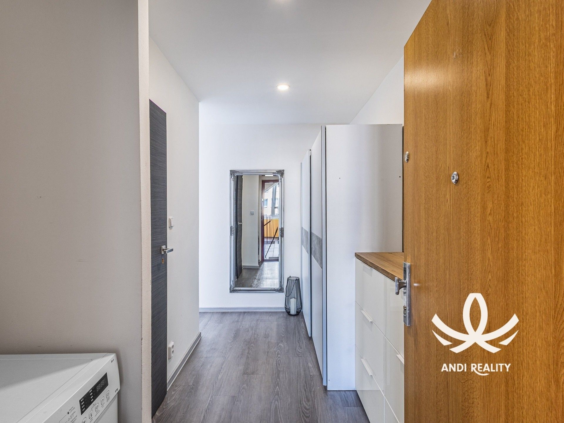 Pronájem bytu 2+kk 44 m² - foto 12