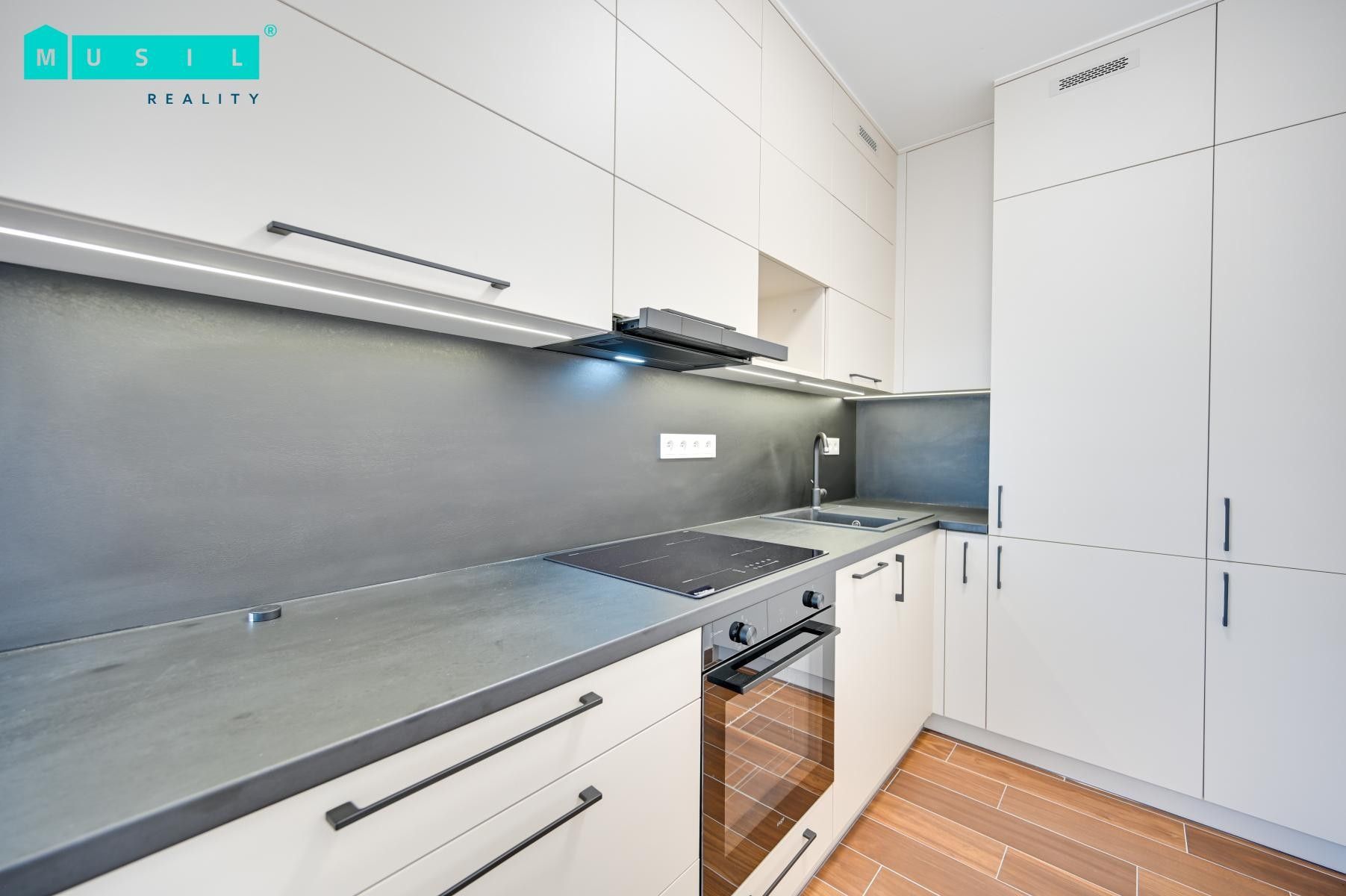 Pronájem bytu 2+kk 44 m² - foto 1