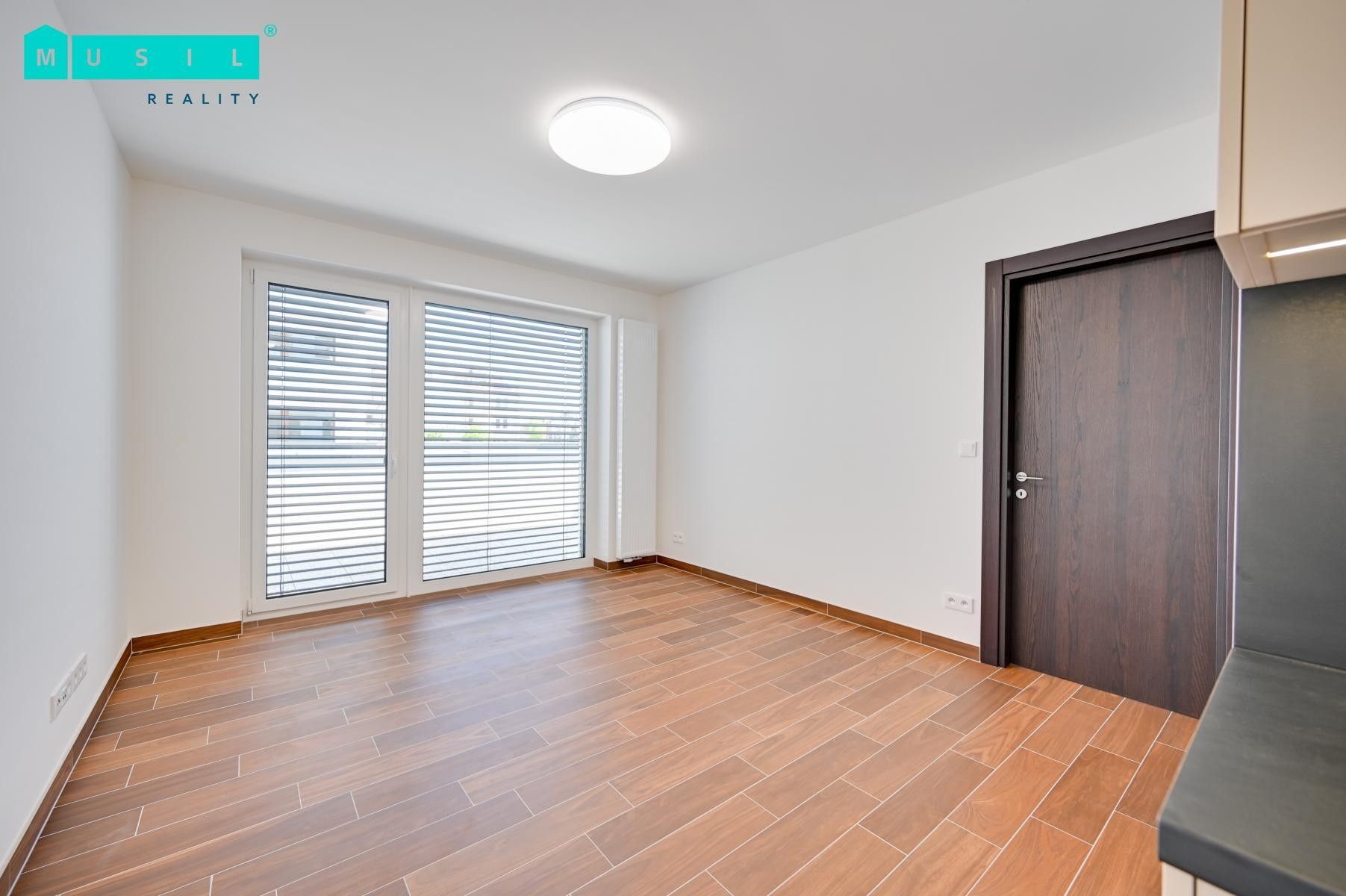 Pronájem bytu 2+kk 44 m² - foto 5
