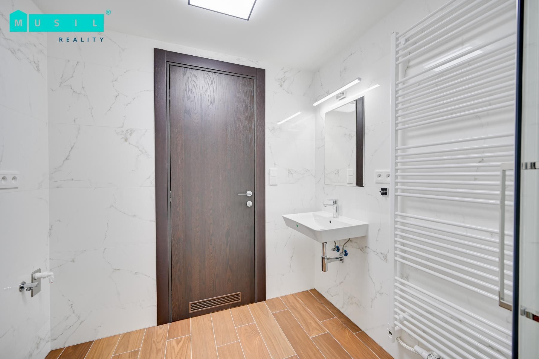 Pronájem bytu 2+kk 44 m² - foto 12