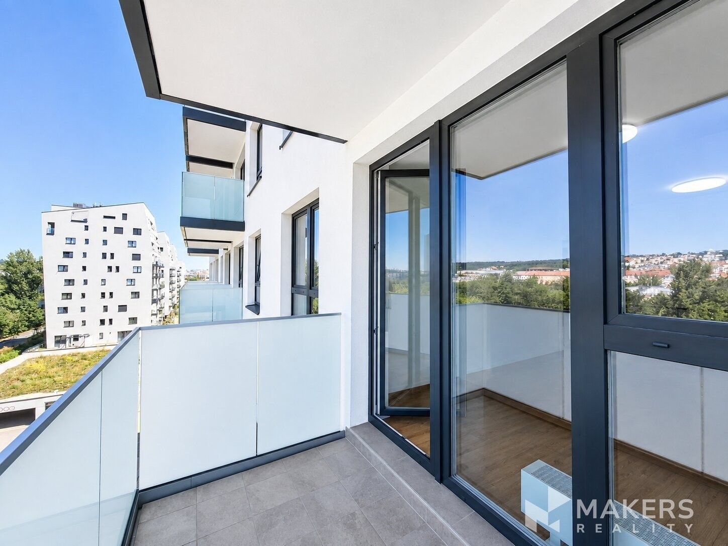Pronájem bytu 2+kk 49 m² - foto 3