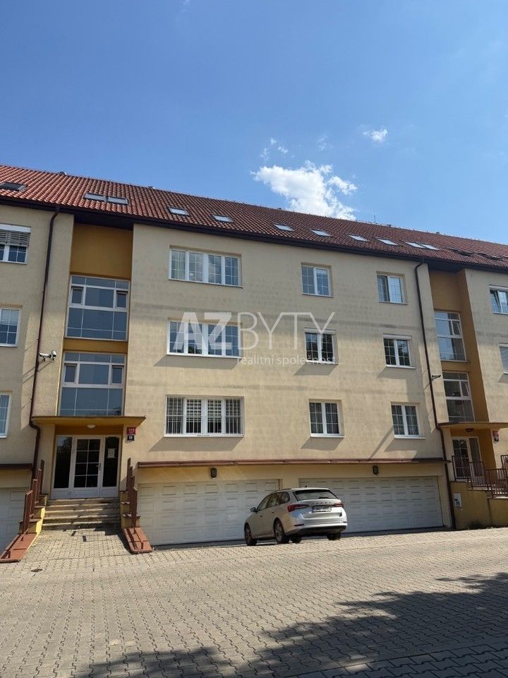Pronájem bytu 3+kk 90 m² - foto 1