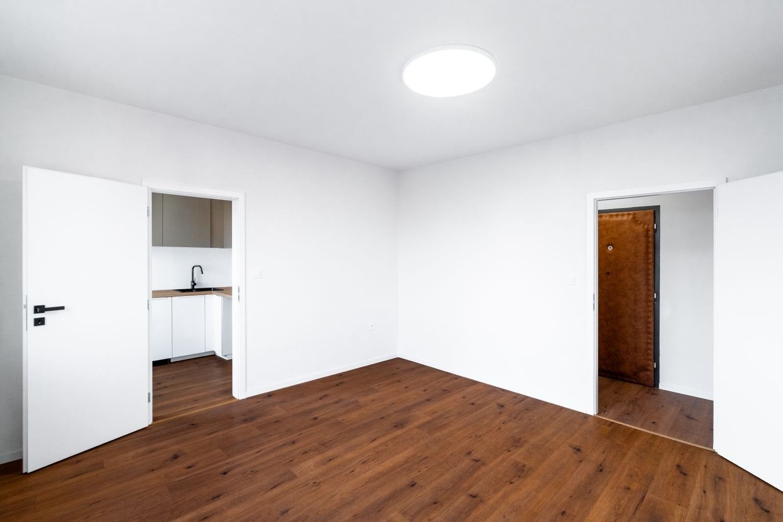 Pronájem bytu 2+1 44 m² - foto 7