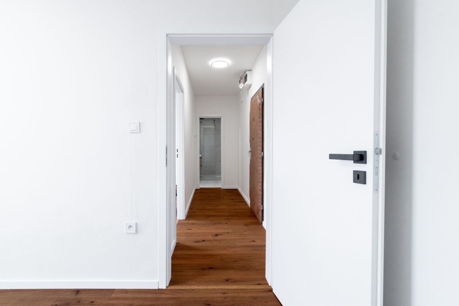 Pronájem bytu 2+1 44 m² - foto 10