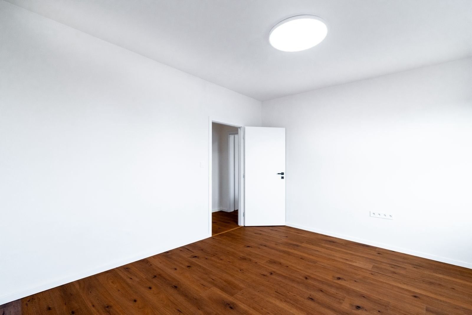 Pronájem bytu 2+1 44 m² - foto 9