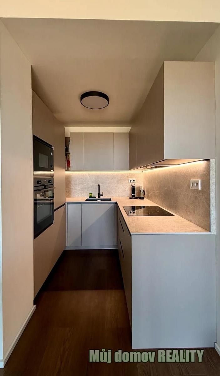 Pronájem bytu 2+kk 48 m² - foto 2