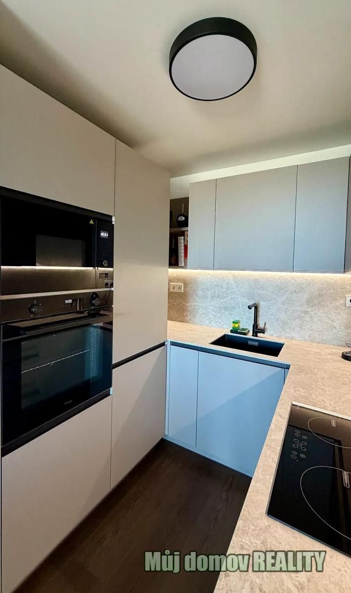Pronájem bytu 2+kk 48 m² - foto 3