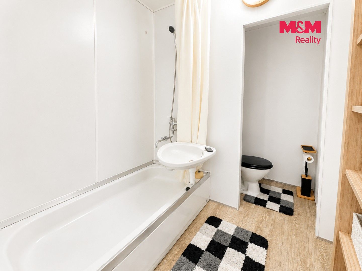 Pronájem bytu 1+1 40 m² - foto 4