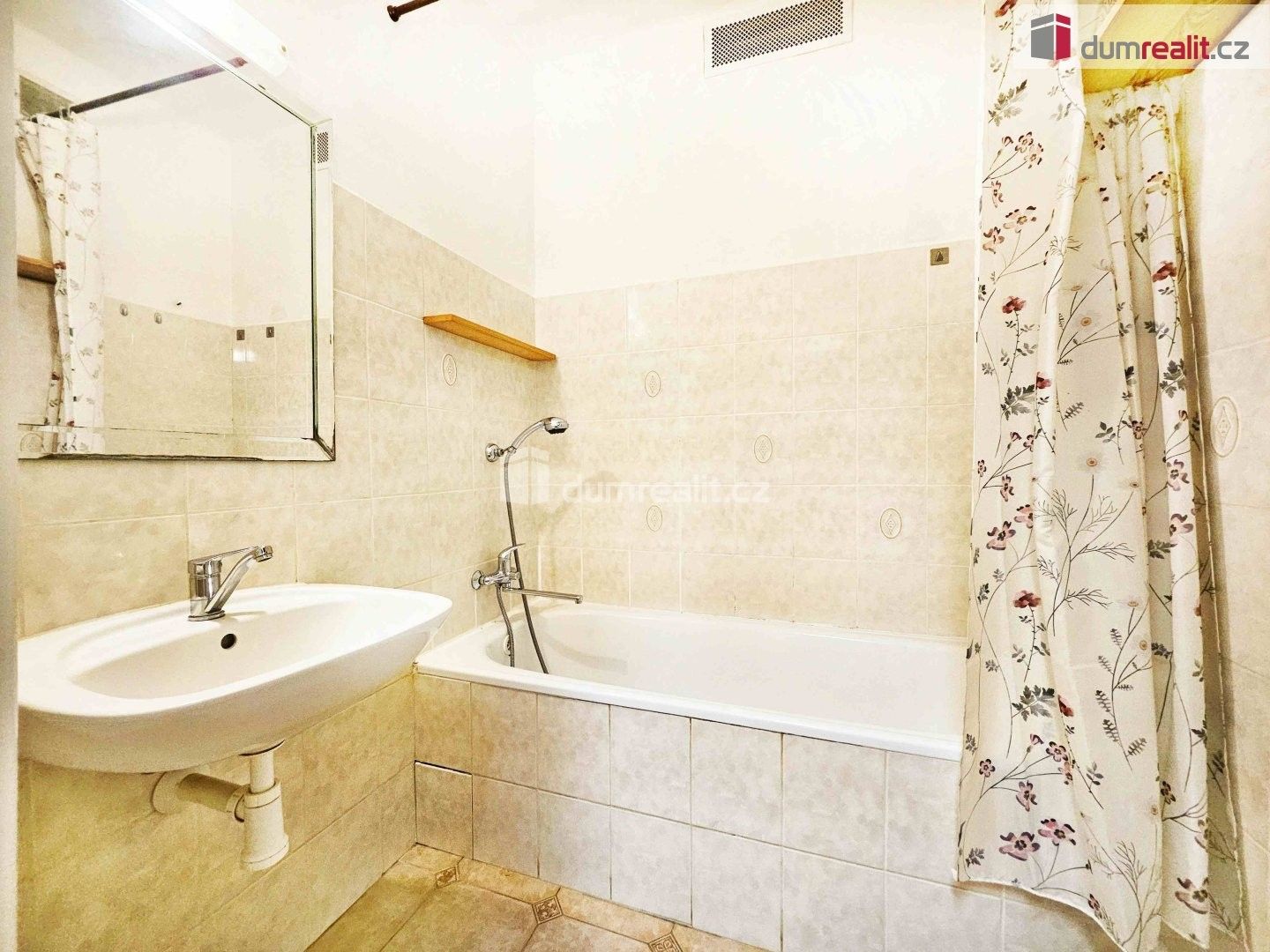 Pronájem bytu 3+kk 73 m² - foto 6