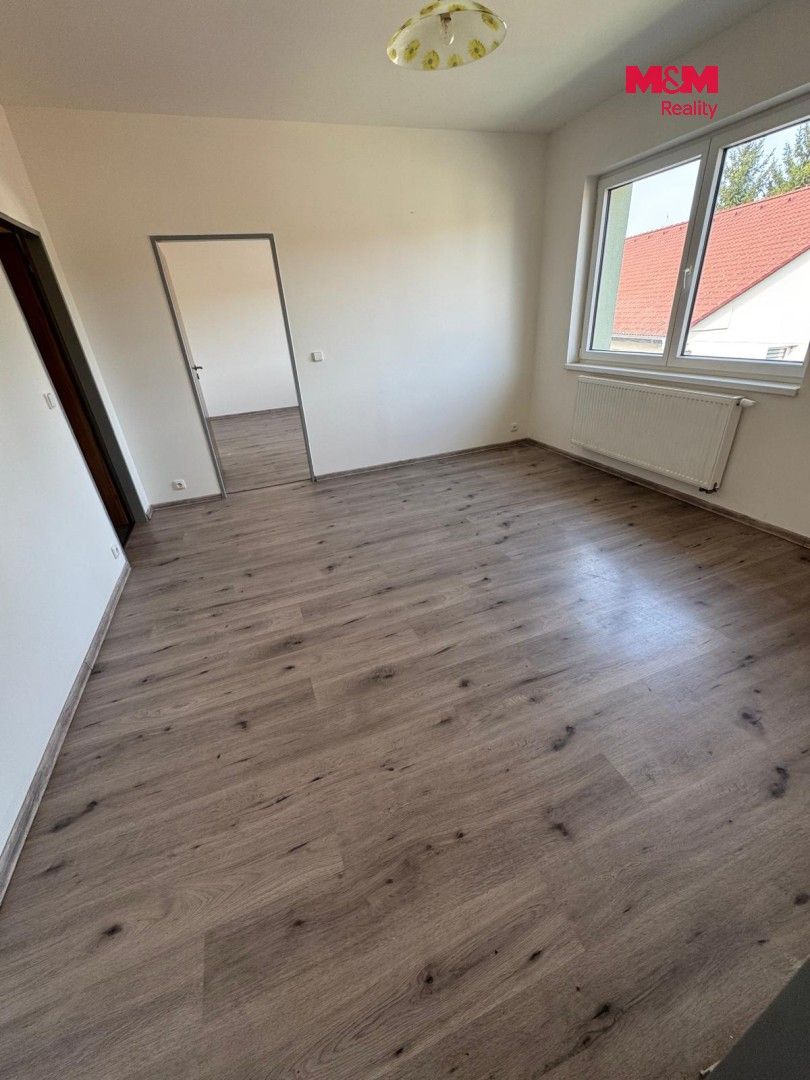 Pronájem bytu 3+1 75 m² - foto 2