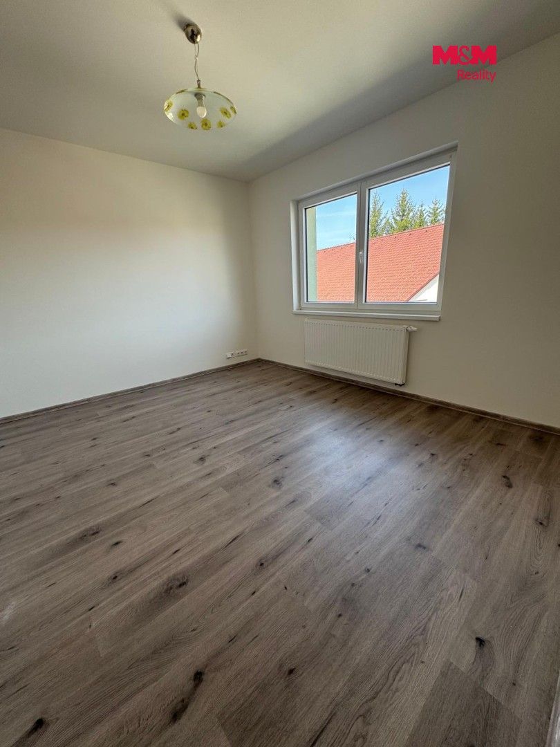 Pronájem bytu 3+1 75 m² - foto 3