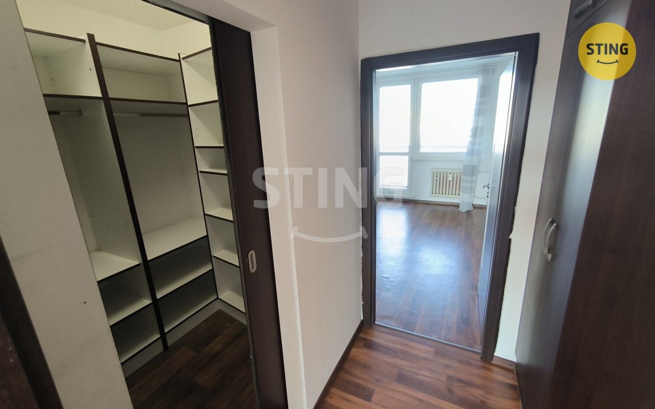 Pronájem bytu 2+1 58 m² - foto 3