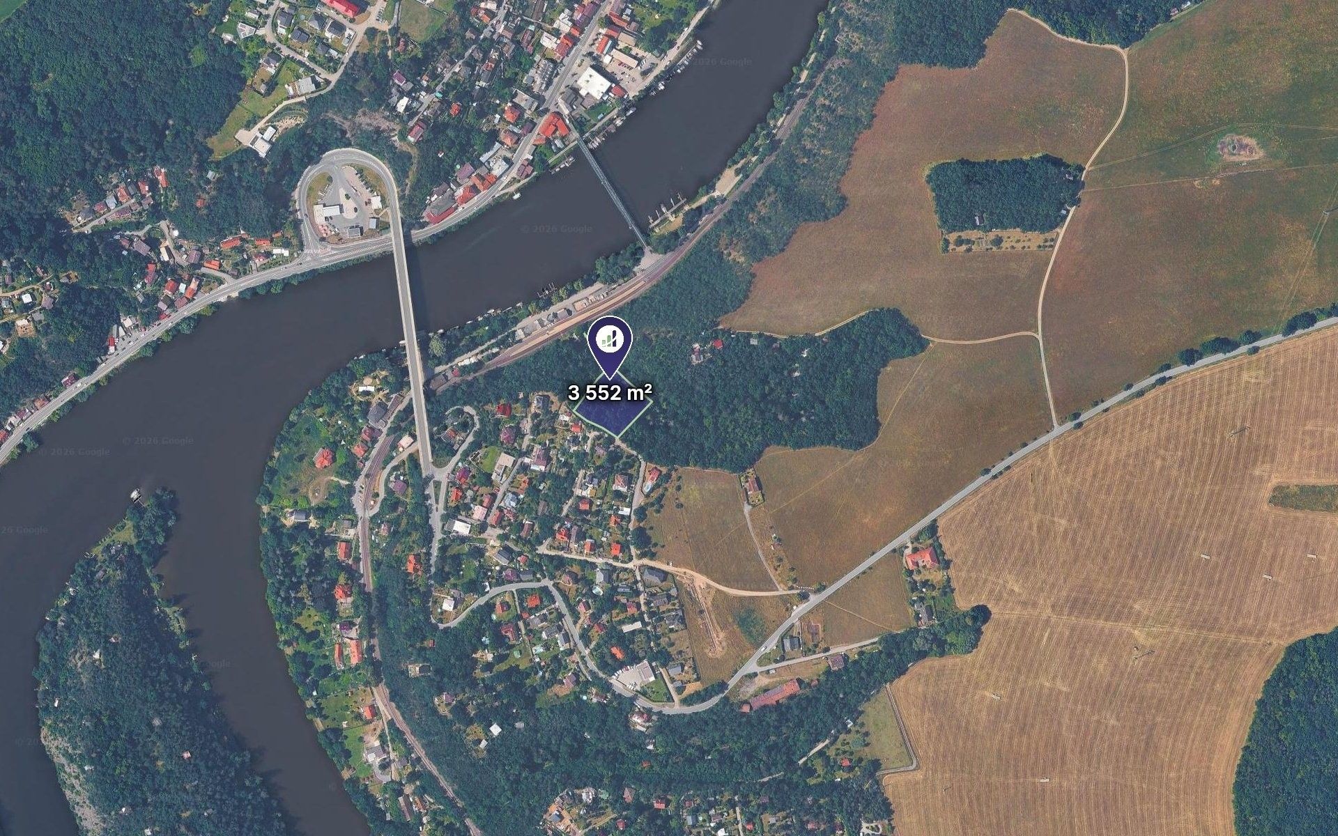 Prodej pozemku 3552 m² - foto 1