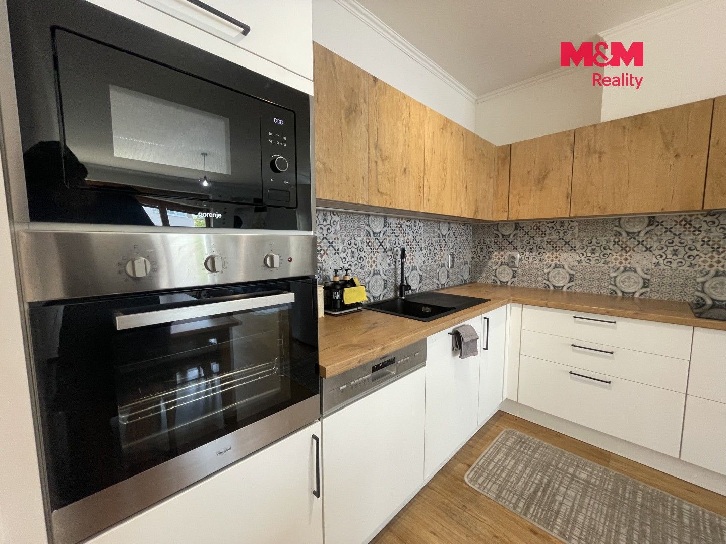 Pronájem bytu 3+kk 83 m² - foto 11