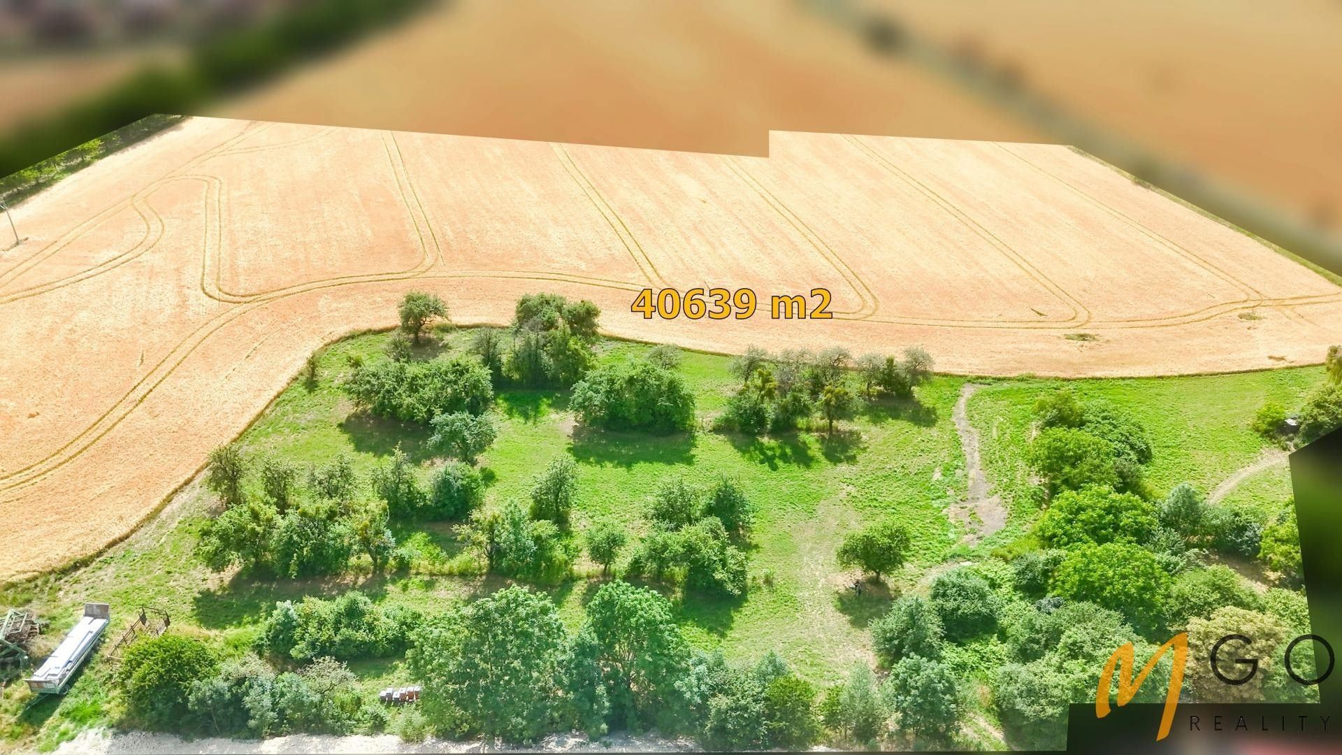 Prodej nemovitosti 40639 m² - foto 2