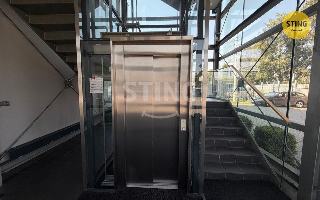 Pronájem komerčního prostoru 252 m² - foto 12