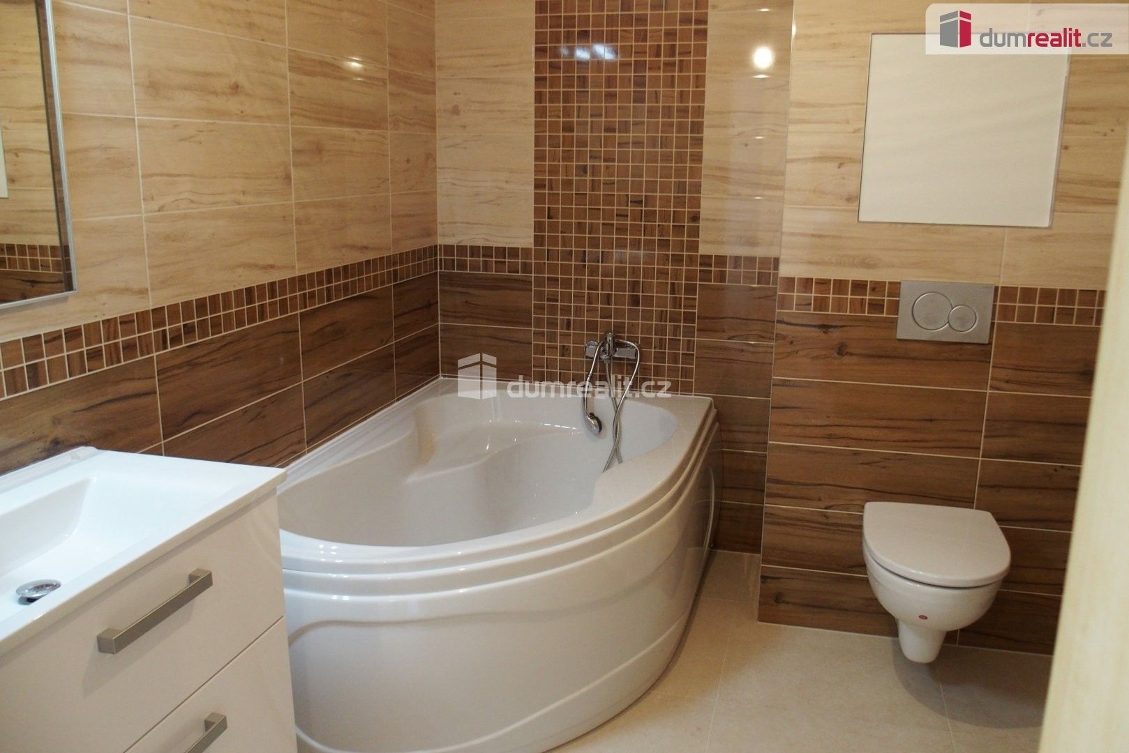 Pronájem bytu 2+kk 55 m² - foto 2