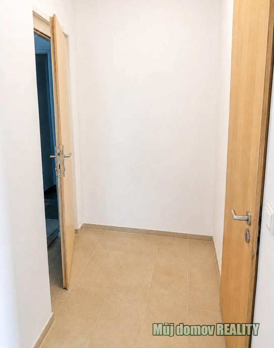 Pronájem bytu 2+kk 40 m² - foto 3