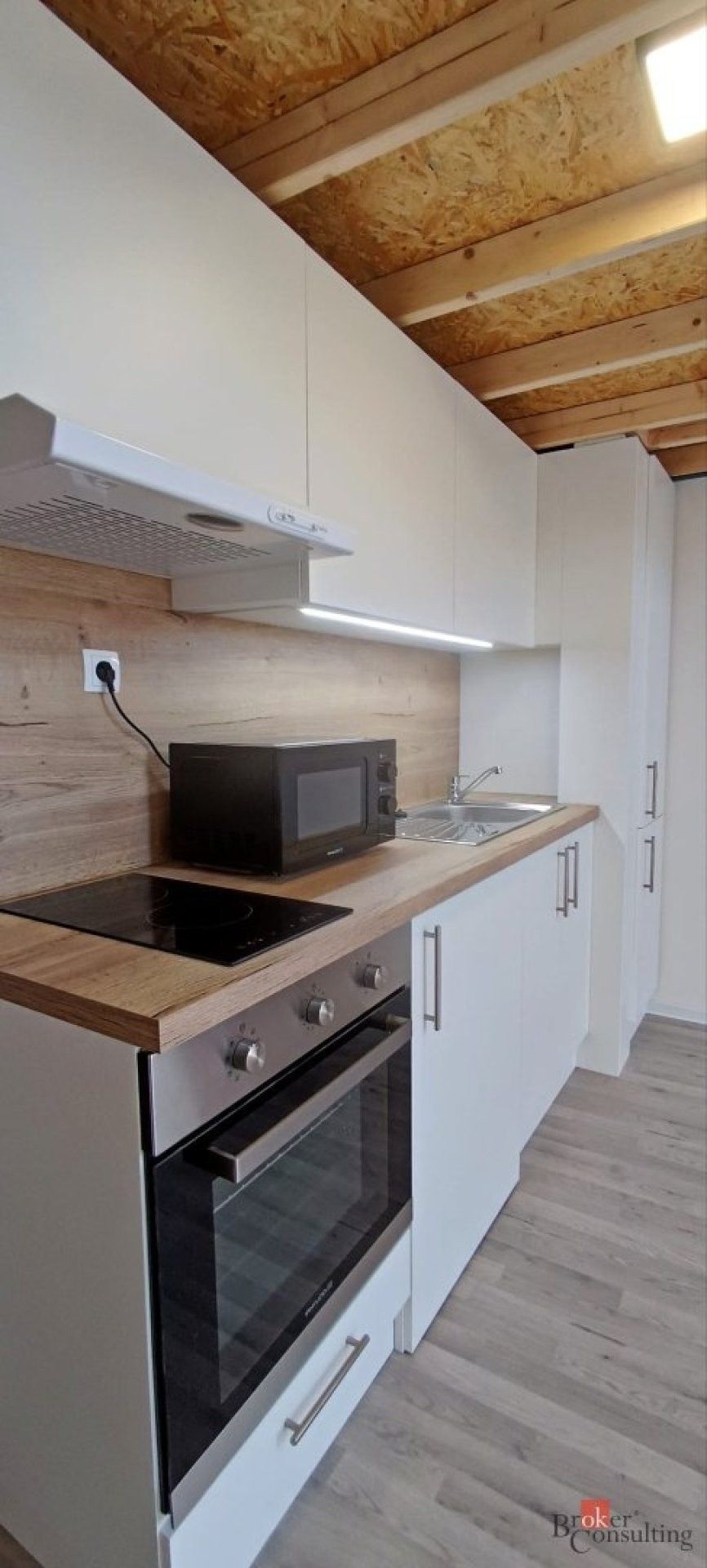 Pronájem bytu 1+kk 26 m² - foto 3
