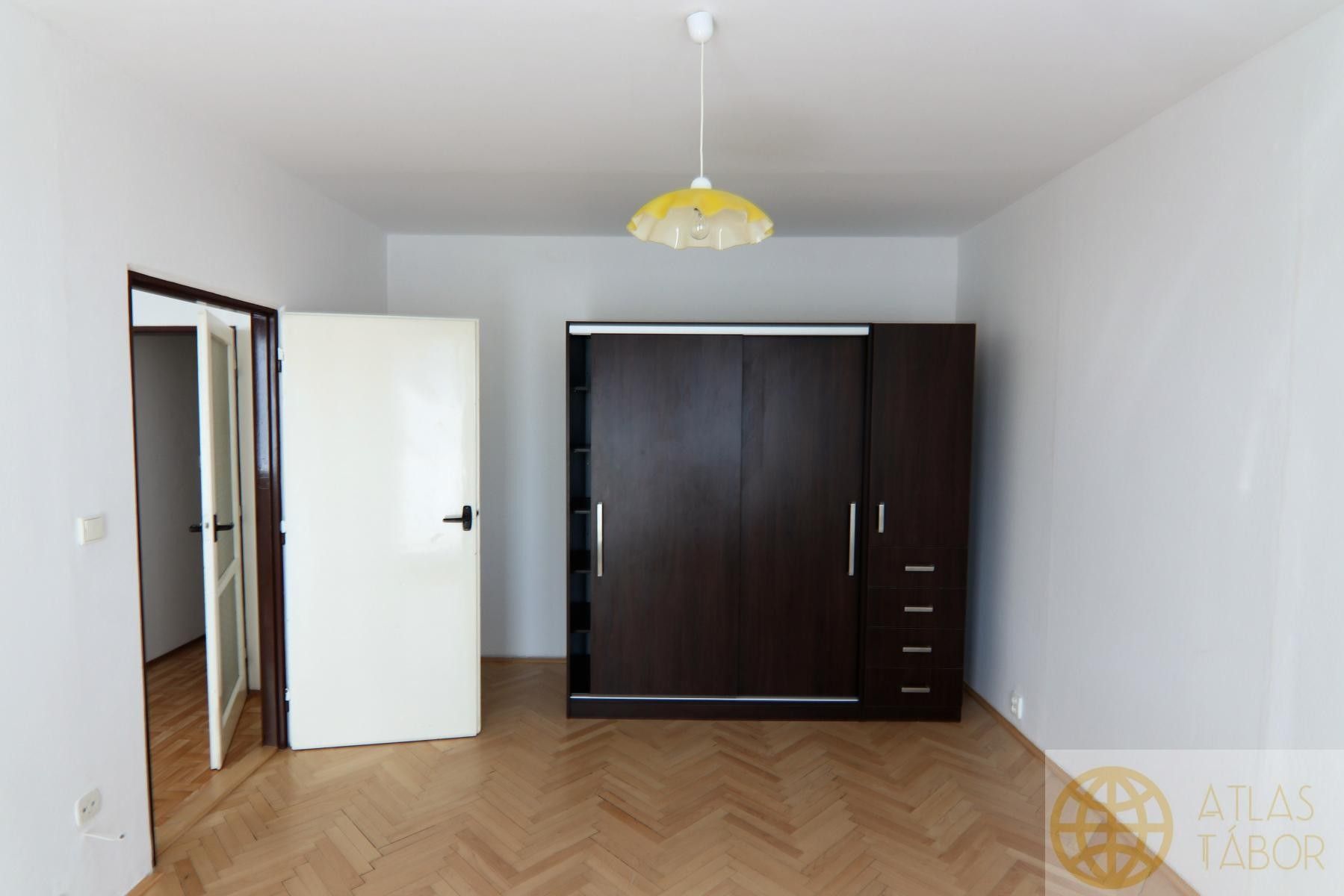 Pronájem bytu 1+1 36 m² - foto 2