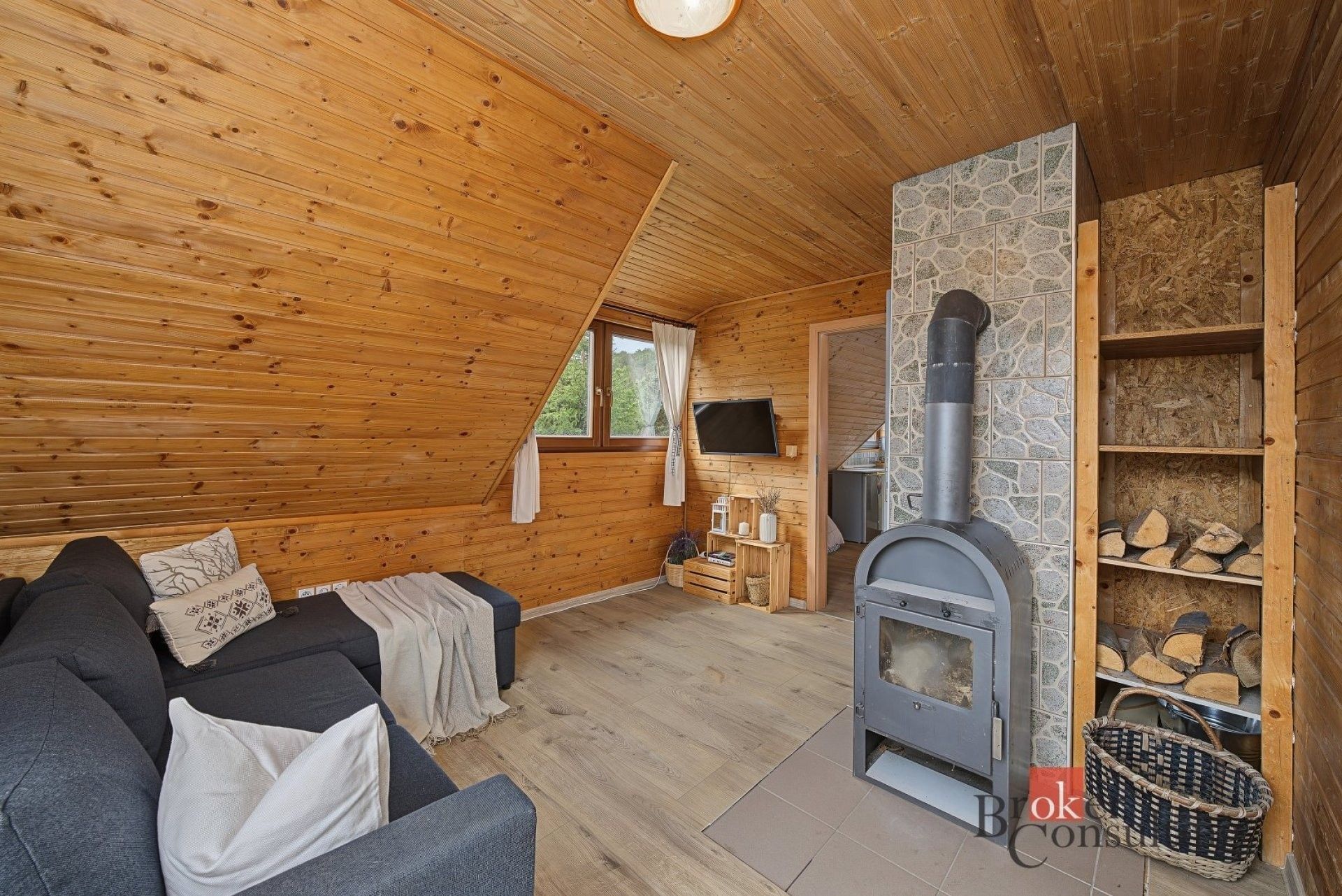 Prodej nemovitosti 130 m² - foto 3