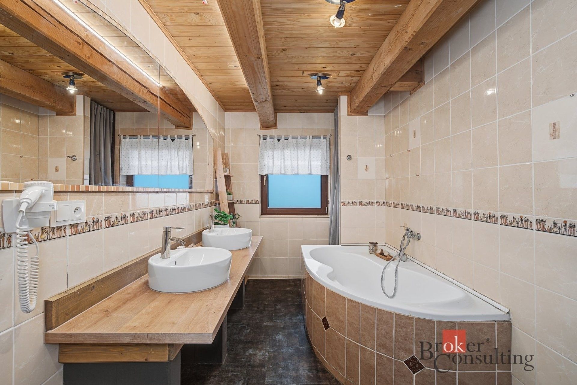 Prodej nemovitosti 130 m² - foto 18