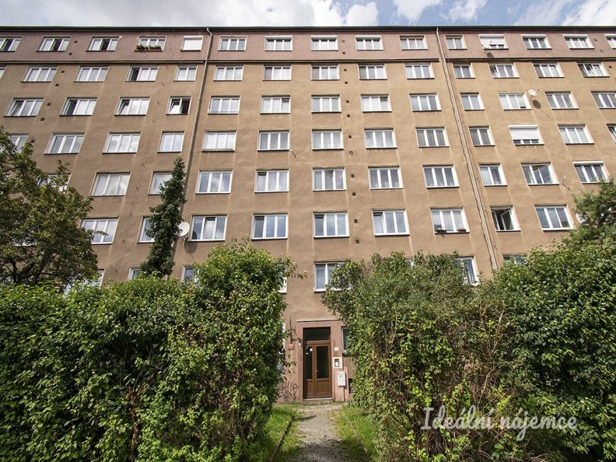 Pronájem bytu 2+1 52 m² - foto 1