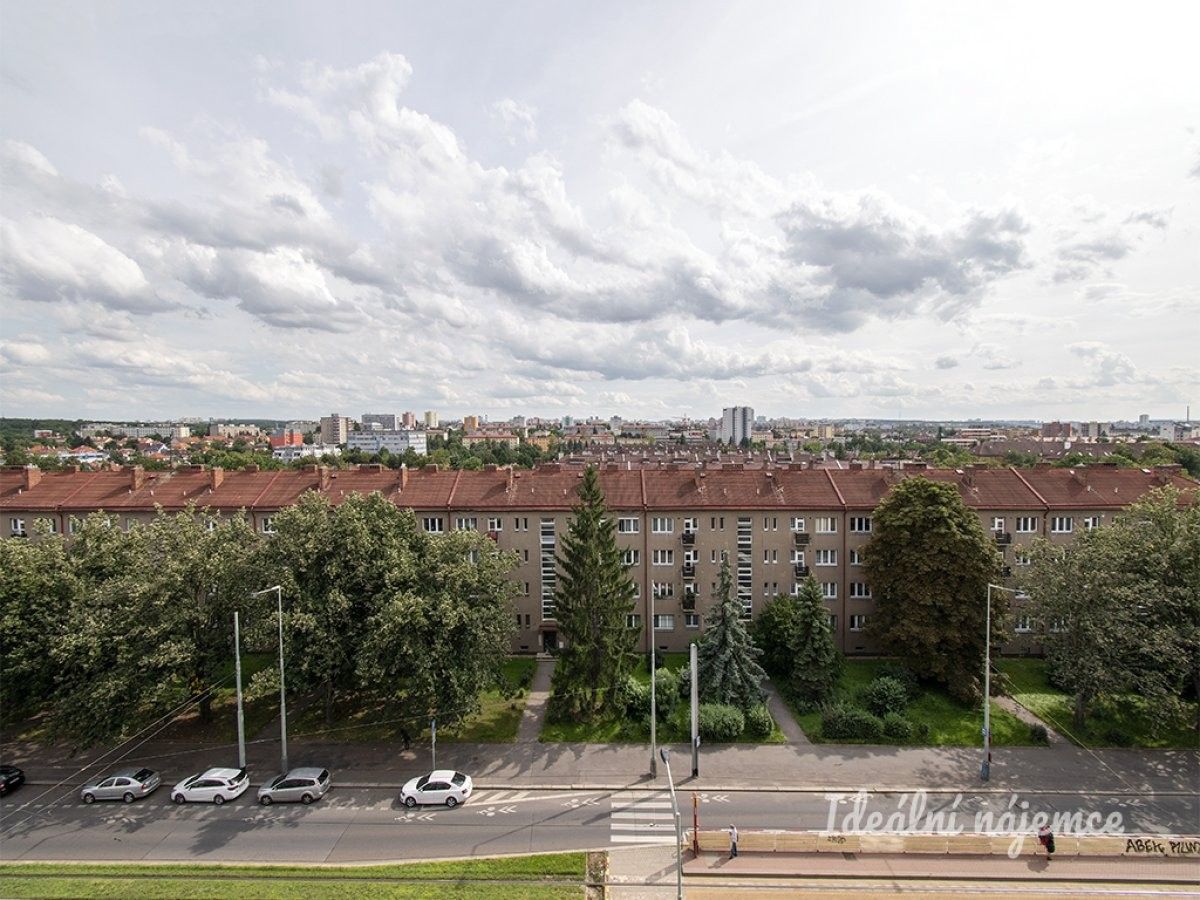 Pronájem bytu 2+1 52 m² - foto 11