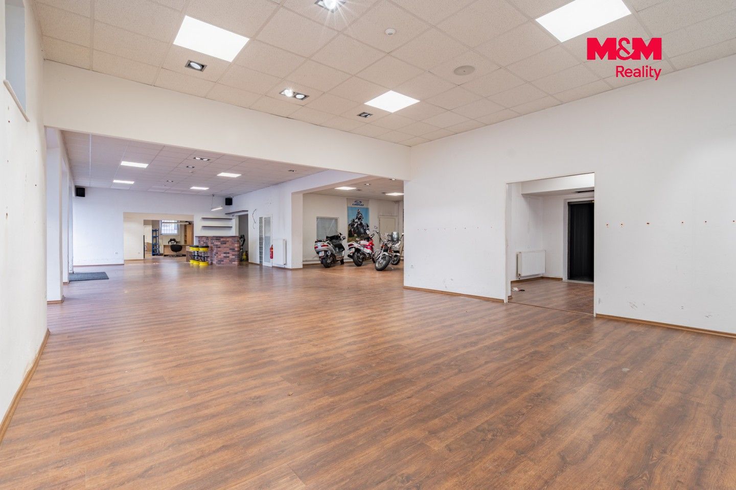 Pronájem komerčního prostoru 500 m² - foto 4