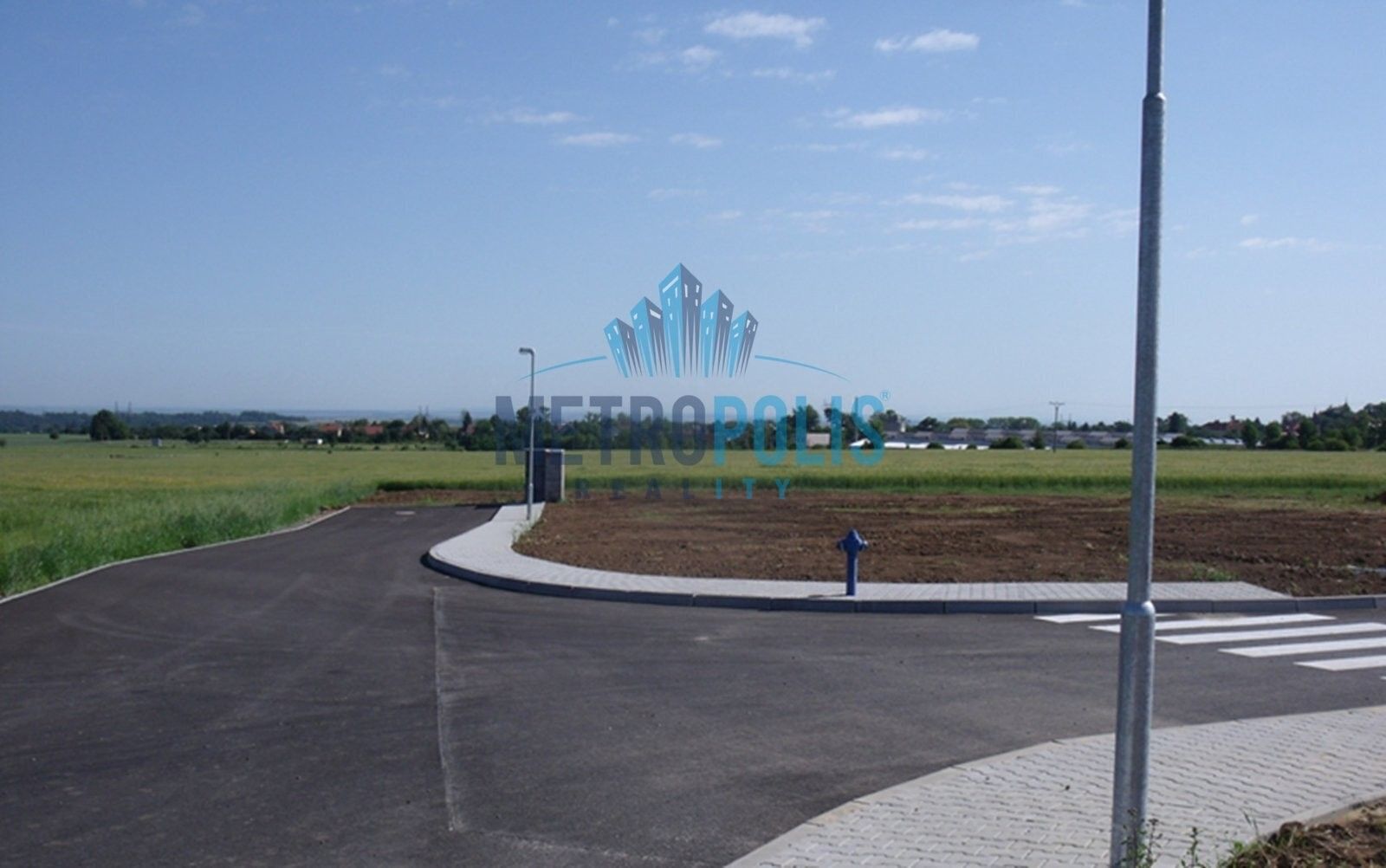 Prodej pozemku 1200 m² - foto 2