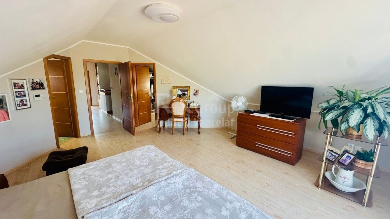 Prodej domu 213 m² - foto 16