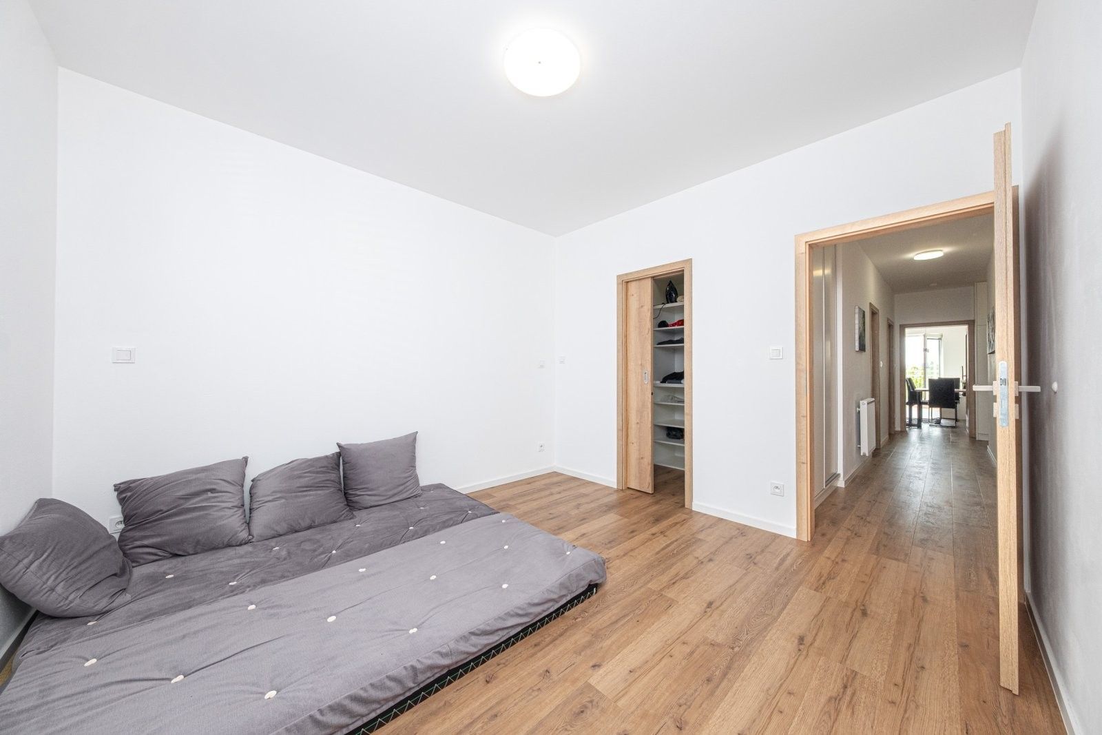 Pronájem bytu 3+kk 86 m² - foto 6
