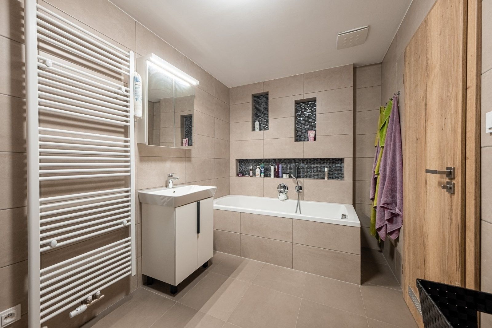 Pronájem bytu 3+kk 86 m² - foto 11