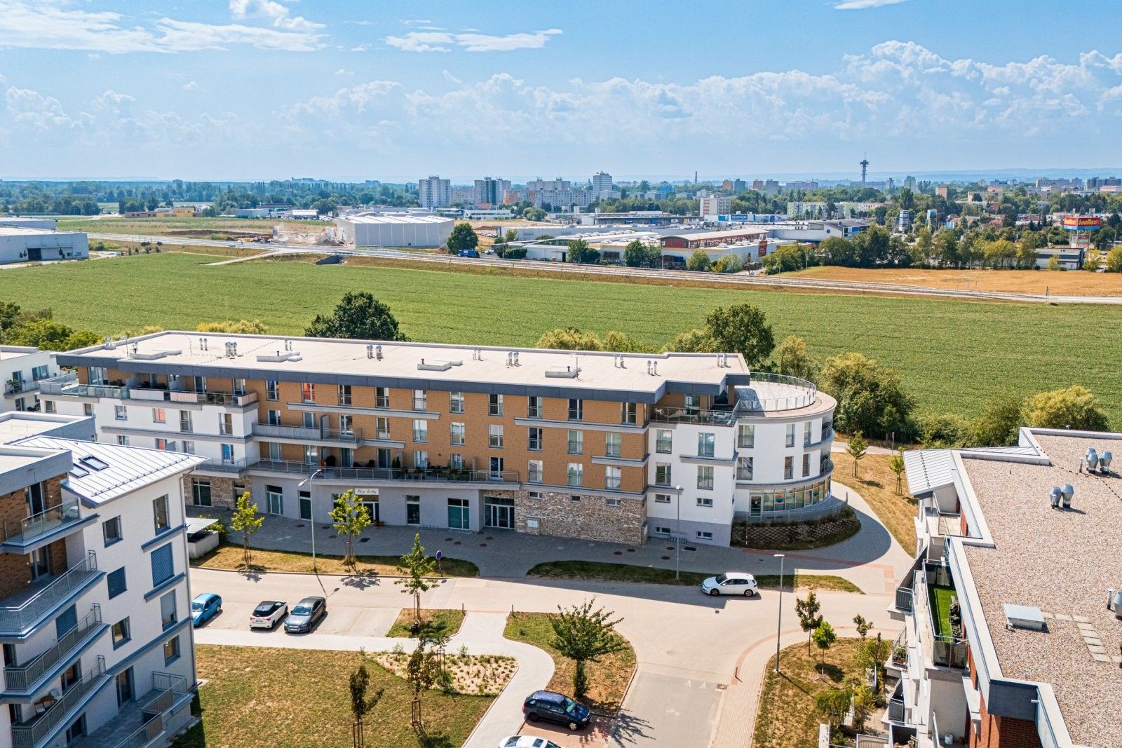 Pronájem bytu 3+kk 86 m² - foto 15
