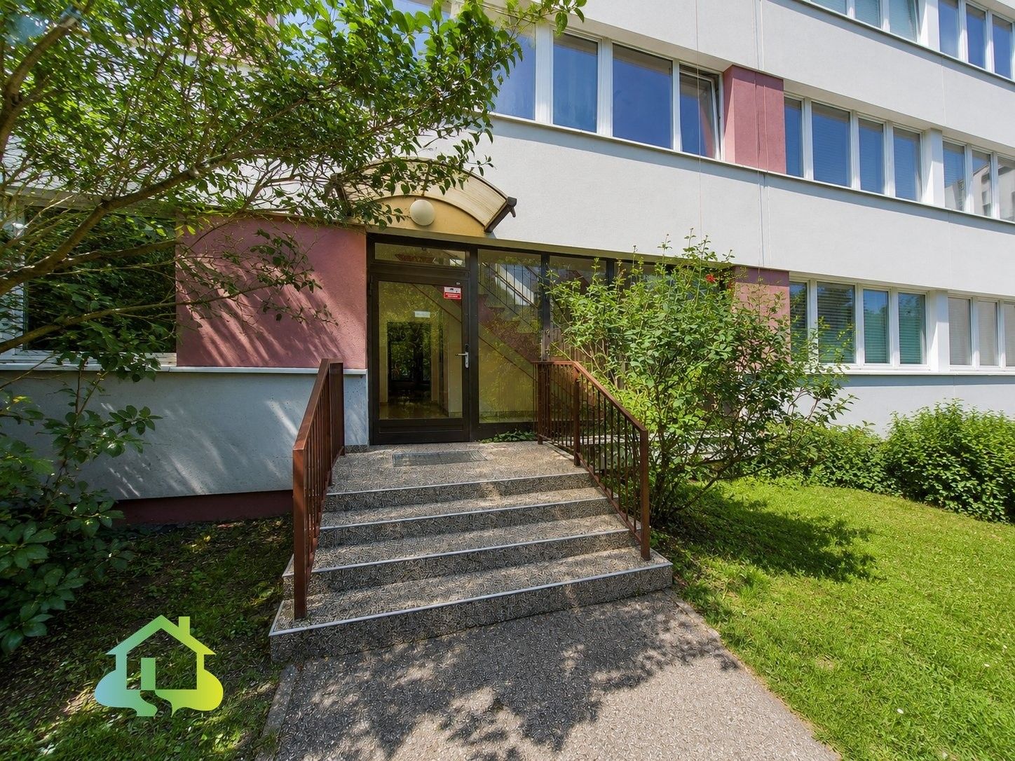 Pronájem bytu 3+kk 62 m² - foto 12