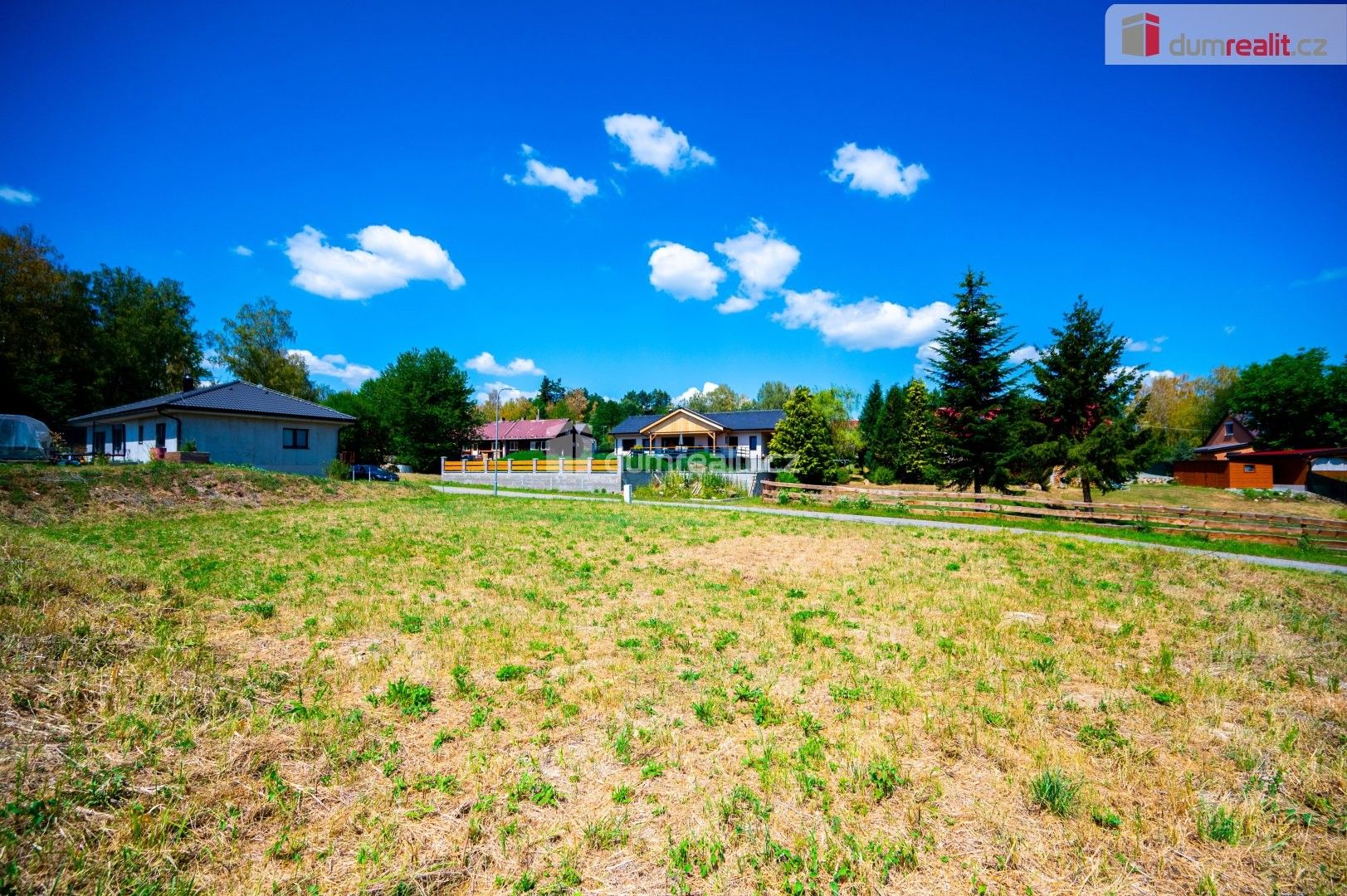 Prodej pozemku 840 m² - foto 3