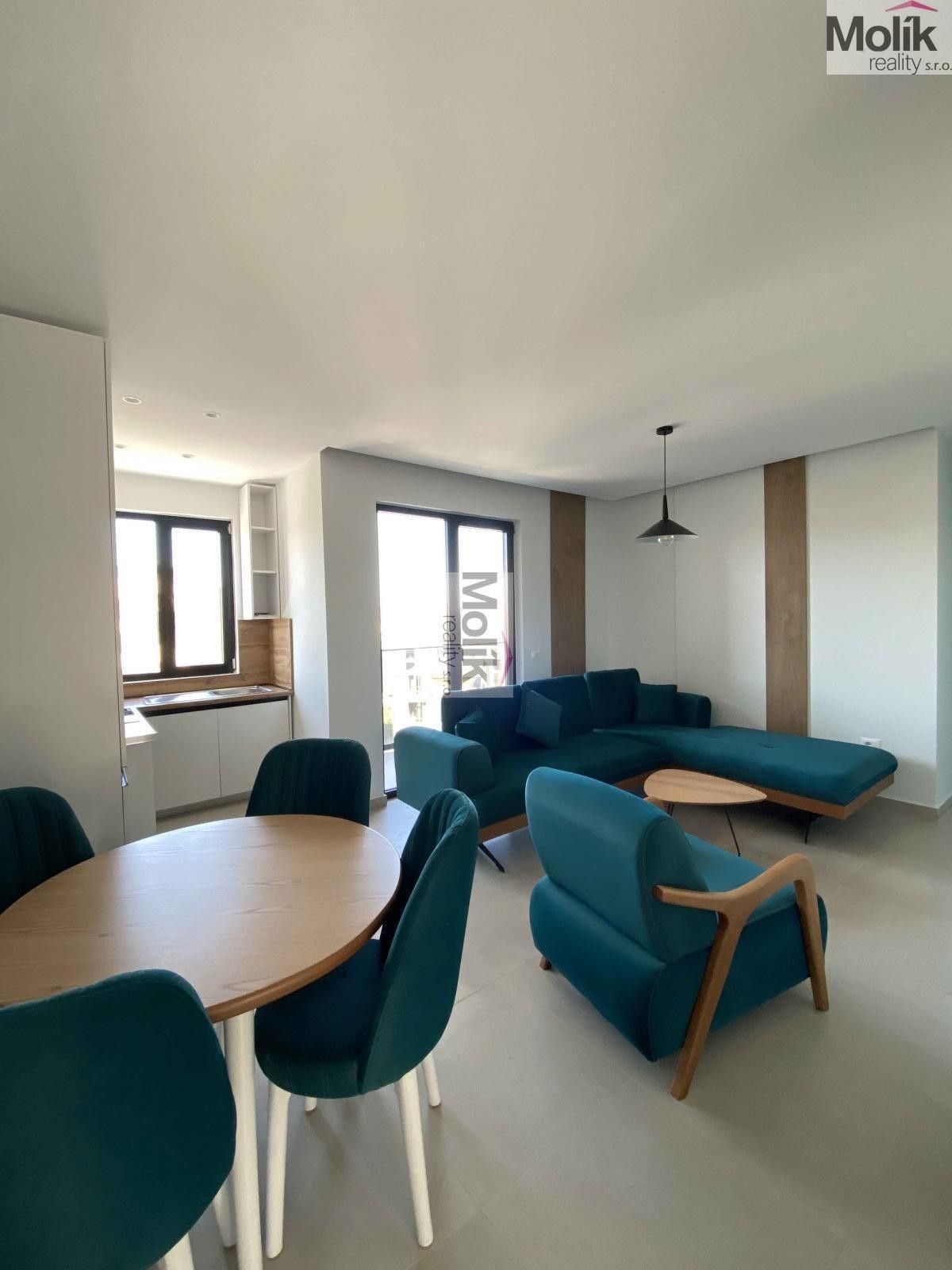 Prodej bytu 2+kk 65 m² - foto 2