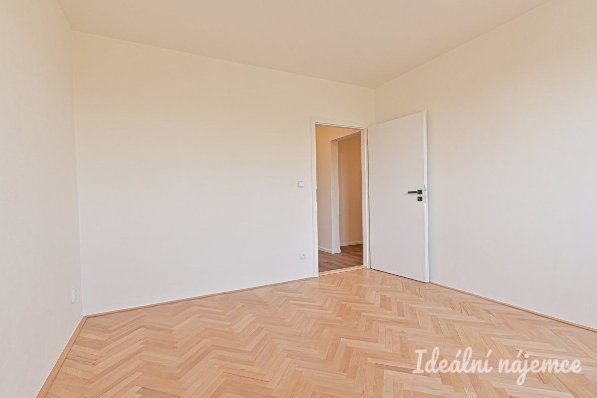 Pronájem bytu 2+1 55 m² - foto 6