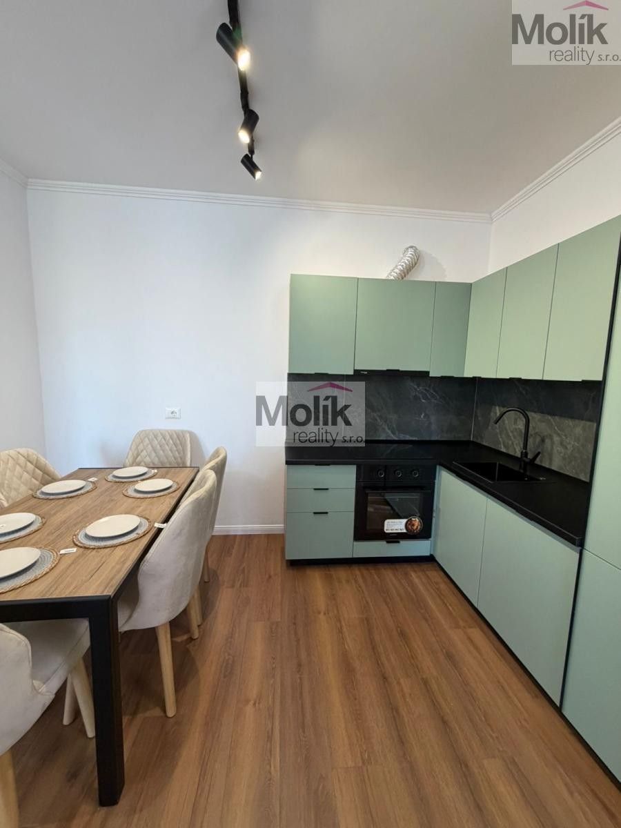 Prodej bytu 3+kk 80 m² - foto 6